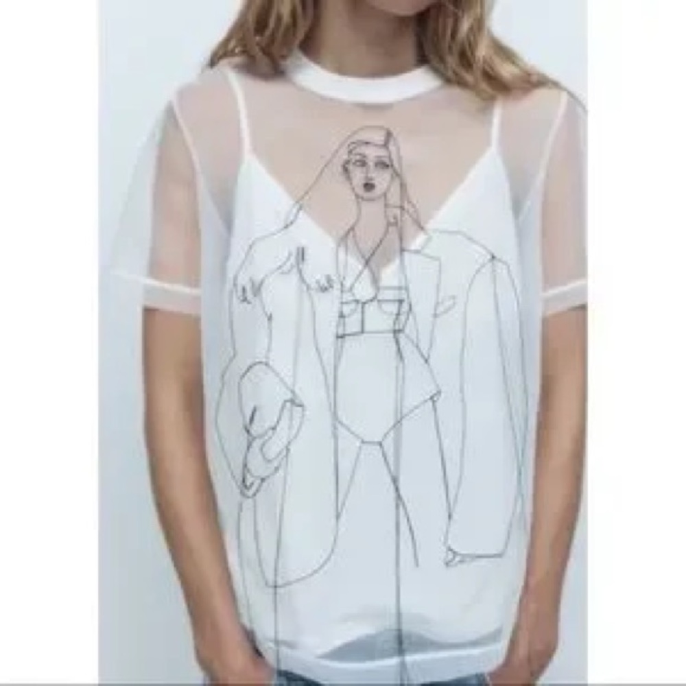 Zara White Short Sleeve T-Shirt with Sewn Print Size Small